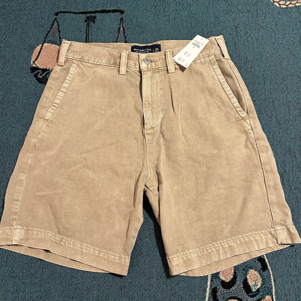 Abercrombie & Fitch Men's Beige Flat Front Shorts
